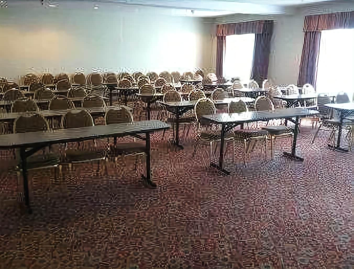 Baymont By Wyndham Montgomery South Extérieur photo