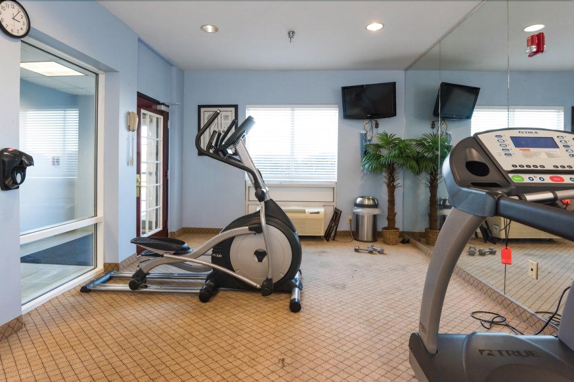 Baymont By Wyndham Montgomery South Extérieur photo