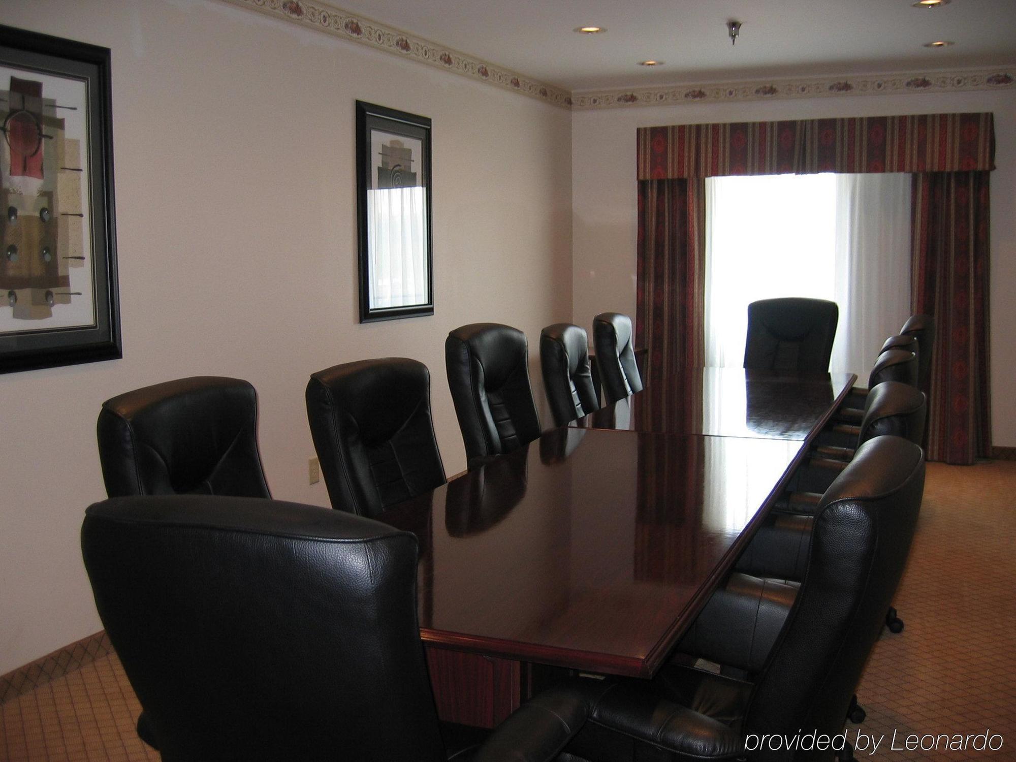 Baymont By Wyndham Montgomery South Extérieur photo