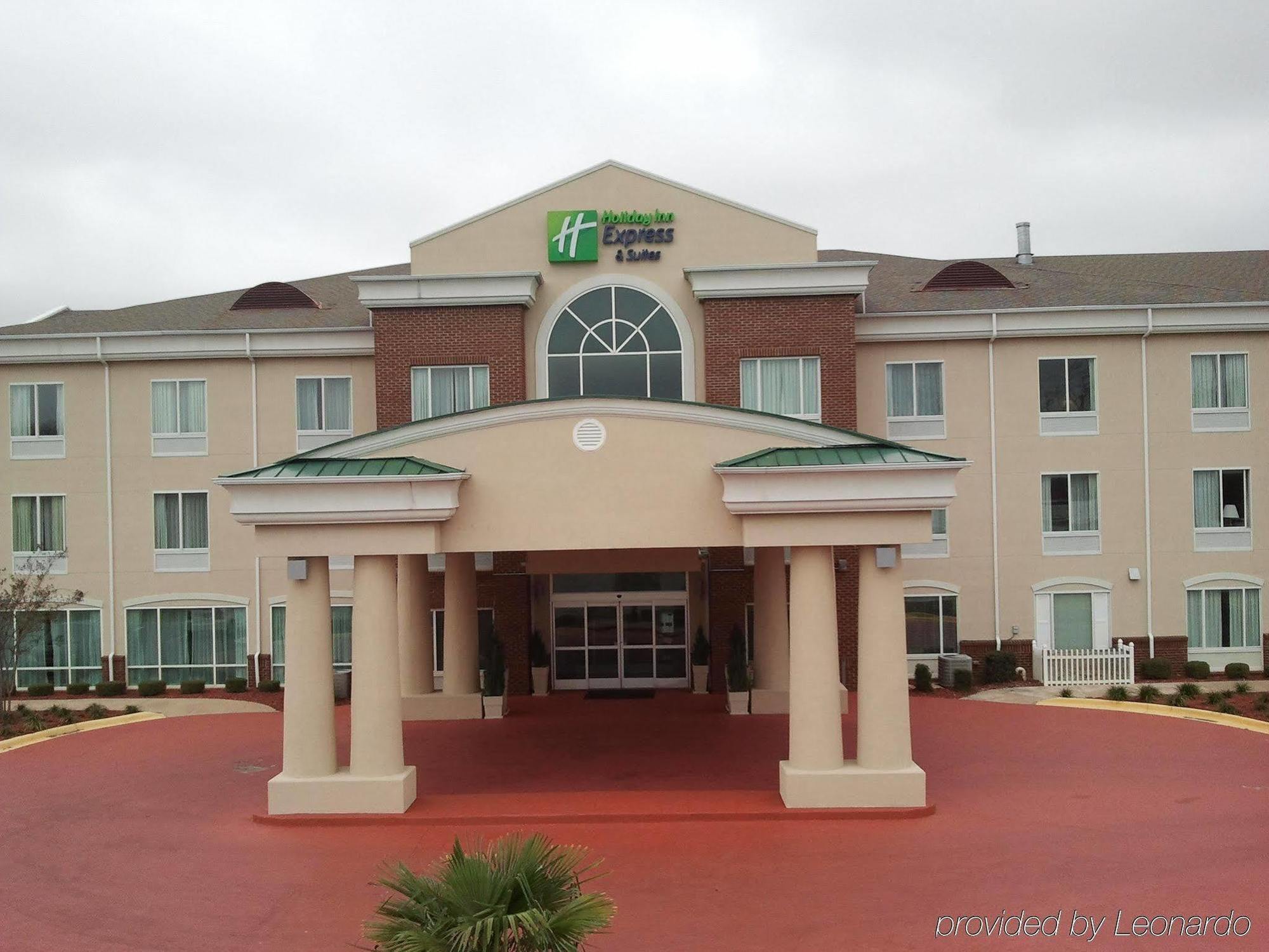 Baymont By Wyndham Montgomery South Extérieur photo